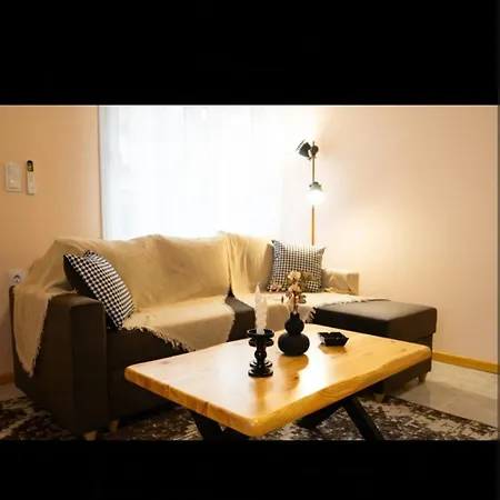 A F Small Maisonette