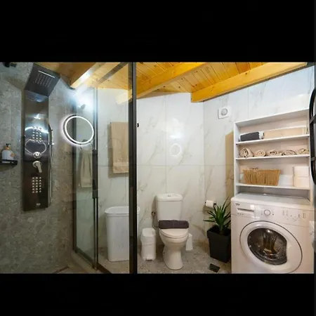 דירה A F Small Maisonette *